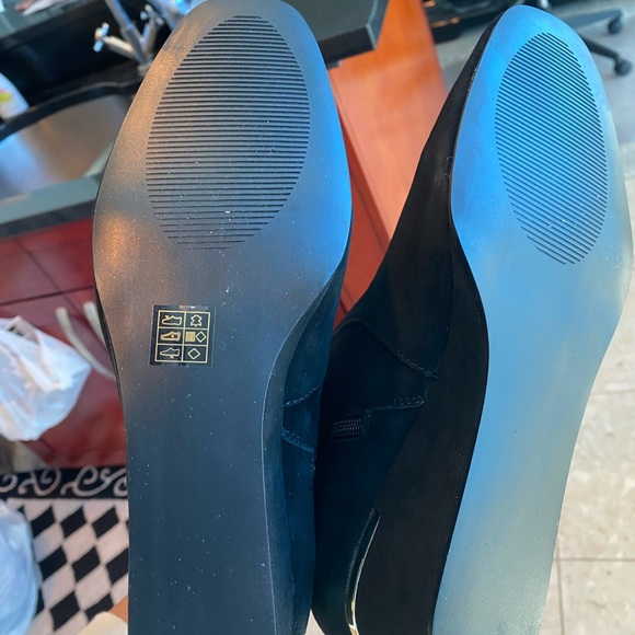 Suede ankle boot - Picture 3 of 5